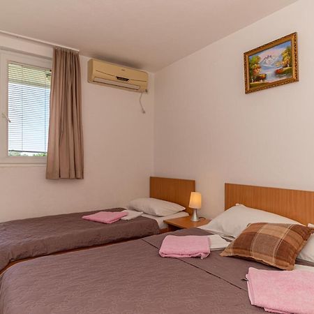 Apartment Knezevic Petrovac Εξωτερικό φωτογραφία