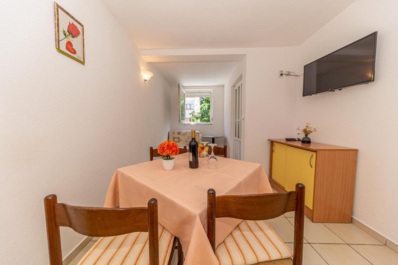 Apartment Knezevic Petrovac Εξωτερικό φωτογραφία