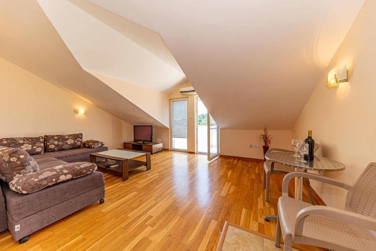Apartment Knezevic Petrovac Εξωτερικό φωτογραφία