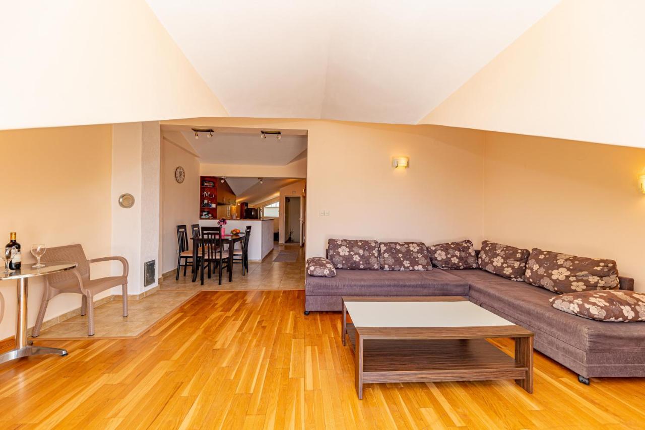 Apartment Knezevic Petrovac Εξωτερικό φωτογραφία
