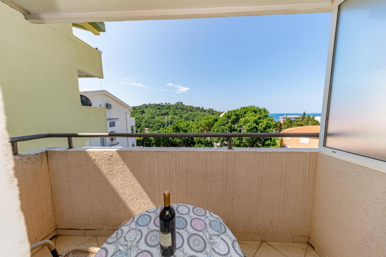 Apartment Knezevic Petrovac Εξωτερικό φωτογραφία