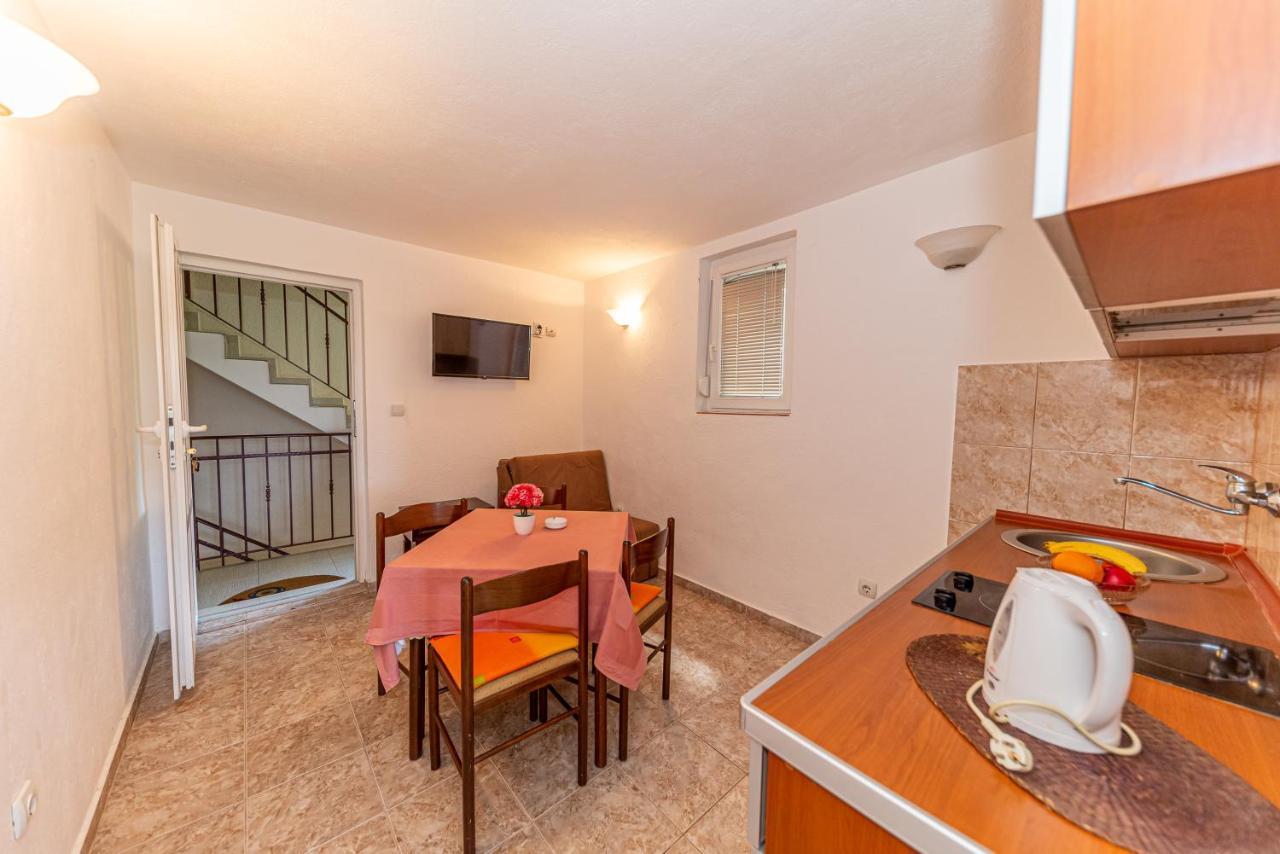Apartment Knezevic Petrovac Εξωτερικό φωτογραφία